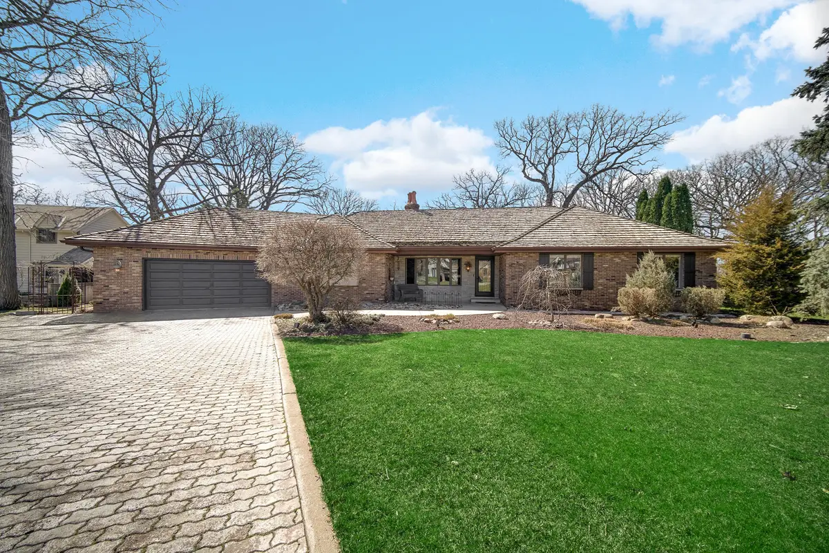 9894 W Oakridge Drive, Saint John, IN 46373 - #1