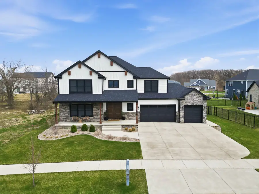 11241 Oak Ridge Court, Crown Point, IN 46307 - #2