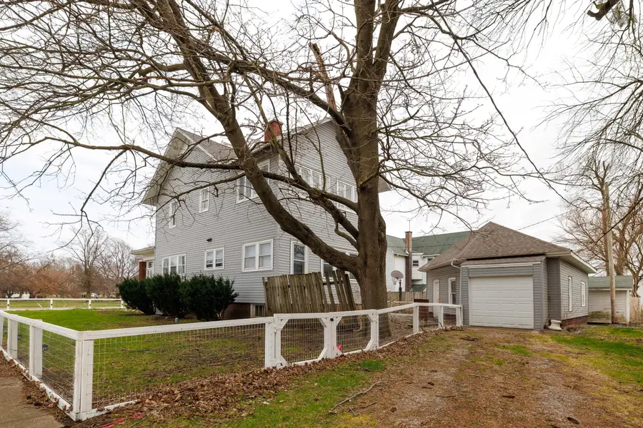 102 S Newton Street, Goodland, IN 47948 - #3