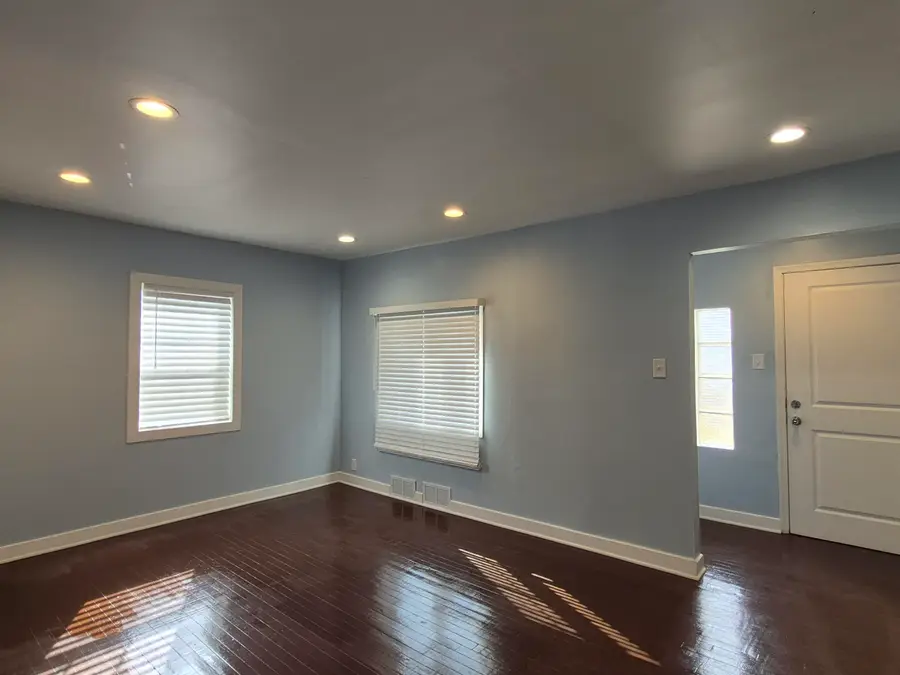 908 E 45th Avenue, Gary, IN 46409 - #3