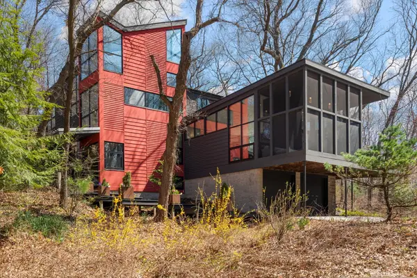 5 Cypress Lane, Dune Acres, IN 46304