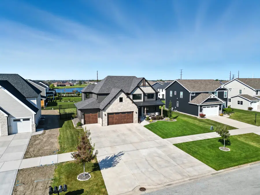 8334 W 105th Avenue, Saint John, IN 46373 - #2