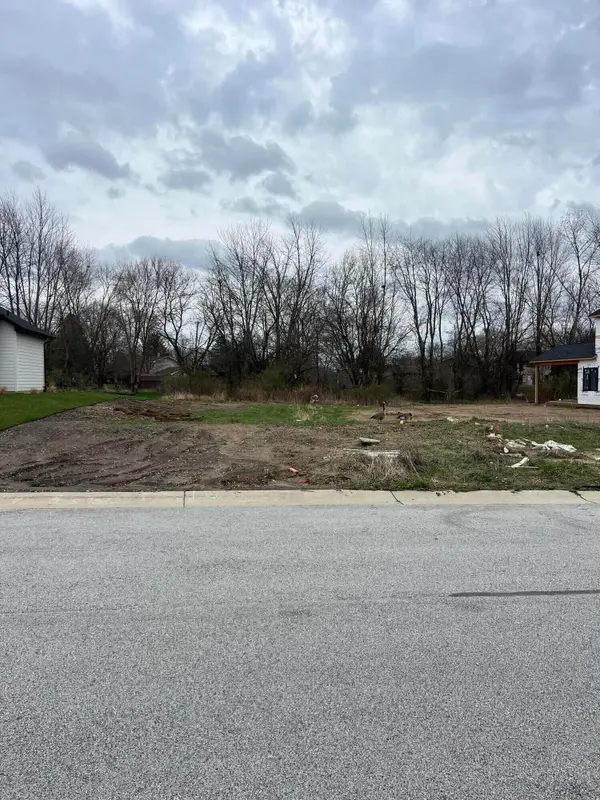 9131 Willow Lane, St. John, IN 46373