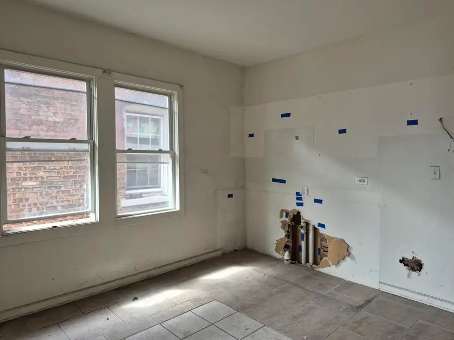 1113 W 11th Avenue, Gary, IN 46407 - #3