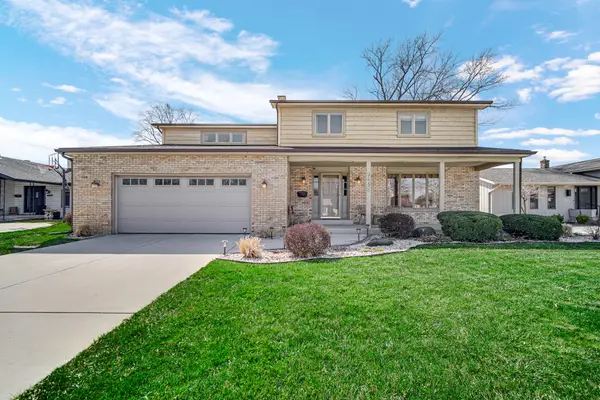 9456 Walnut Drive, Munster, IN 46321