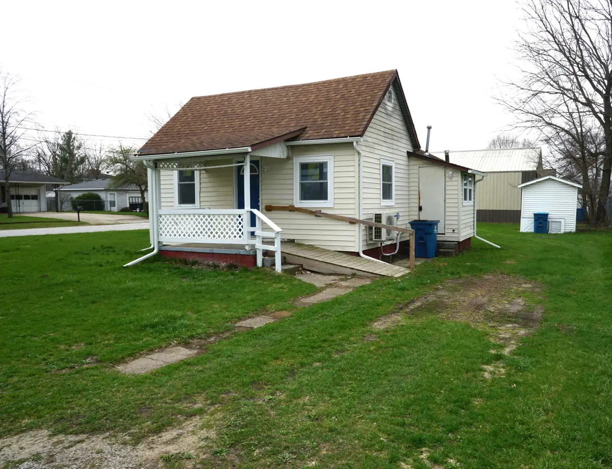 307 S East Street, Knox, IN 46534 - #1
