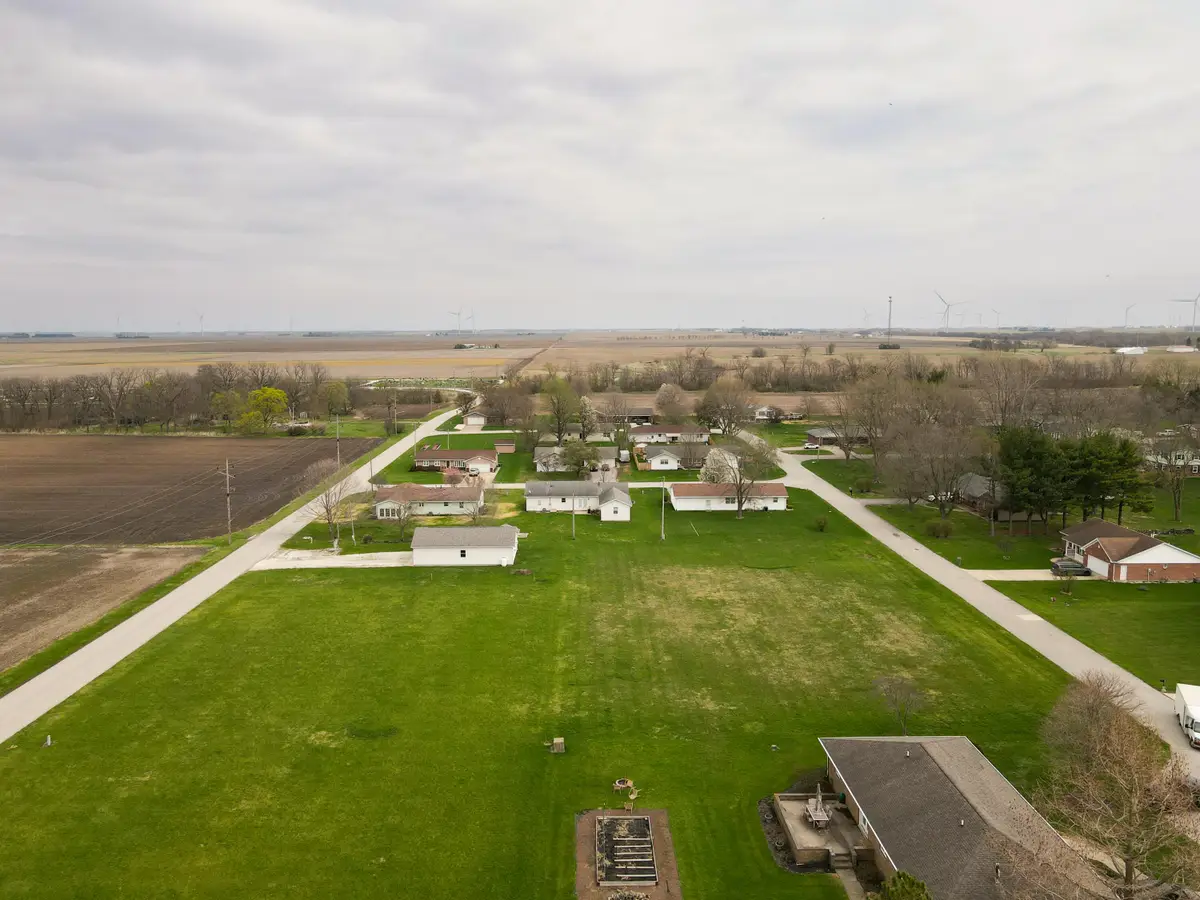 5 E Brook Street, Goodland, IN 47948 - #1