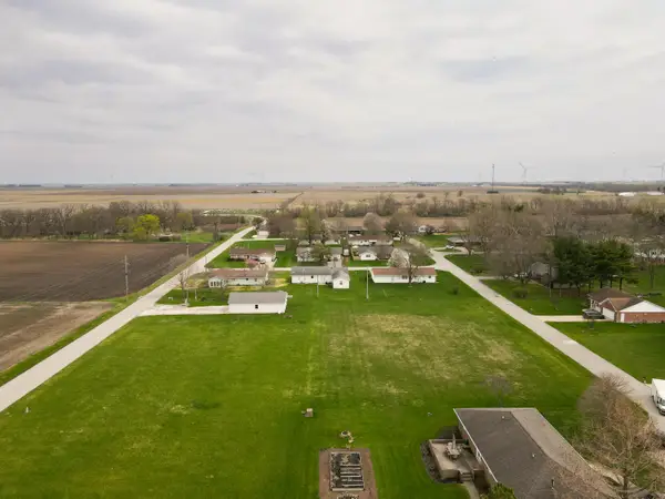 6 E Brook Street, Goodland, IN 47948