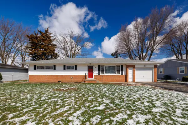 302 E Holley Drive, Kentland, IN 47951