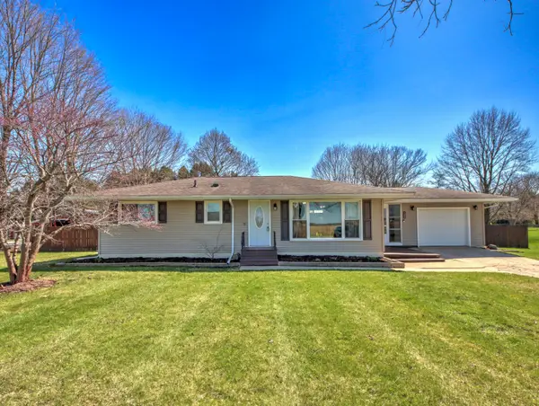 102 W 250 S, La Porte, IN 46350