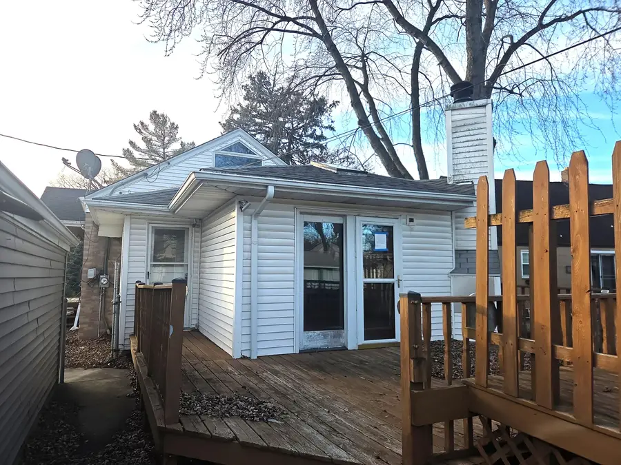 7 Beverly Boulevard, Hobart, IN 46342 - #2