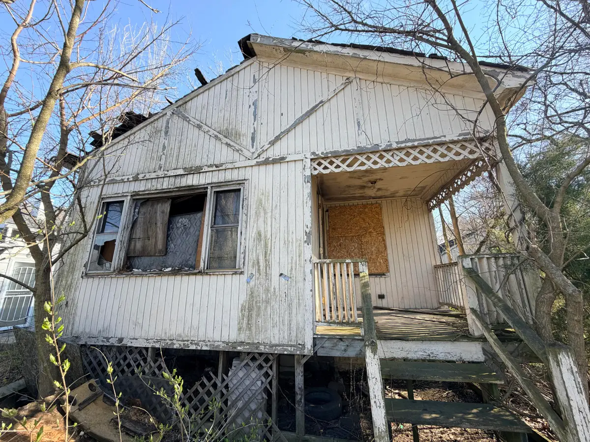 4907 W 11th Avenue, Gary, IN 46406 - #1