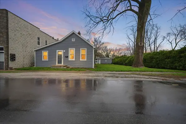 124 Grant Avenue, Chesterton, IN 46304