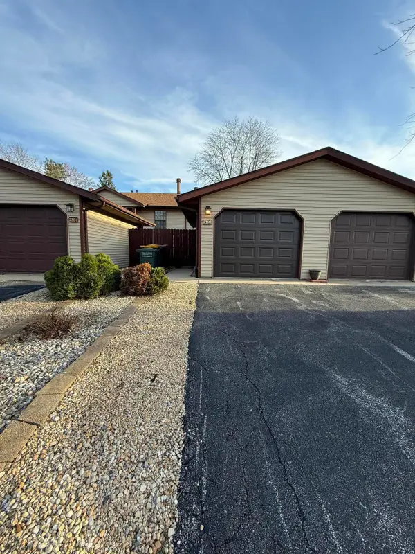 2302 Yorktowne Drive, Valparaiso, IN 46383