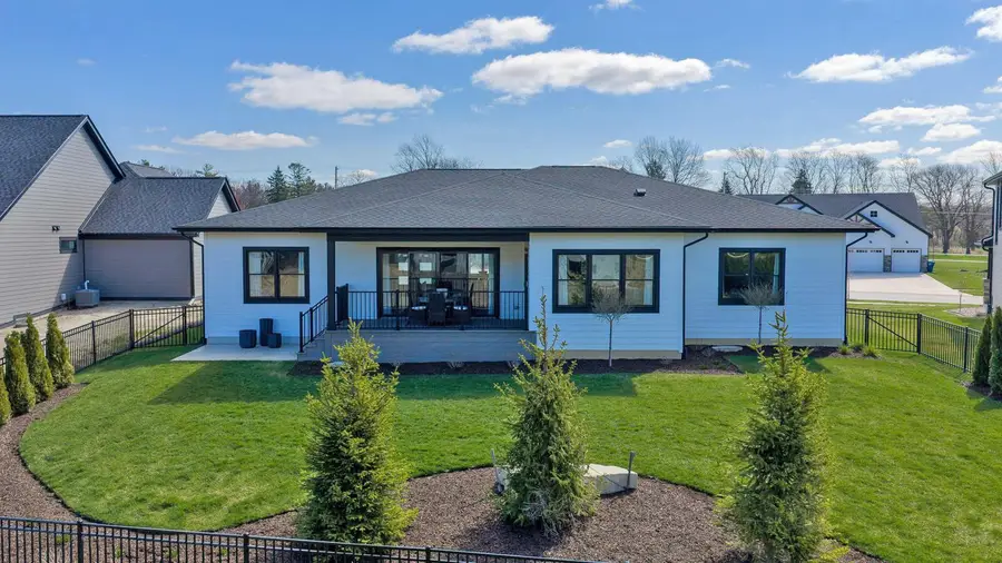 9616 Corydalis Avenue, Saint John, IN 46373 - #3