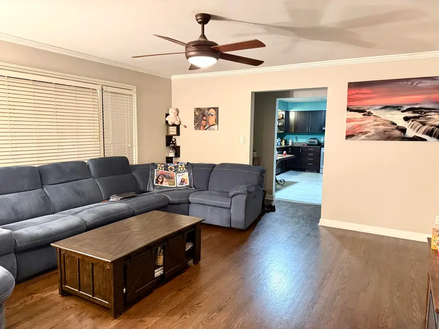 140 N Linda Street, Hobart, IN 46342 - #3