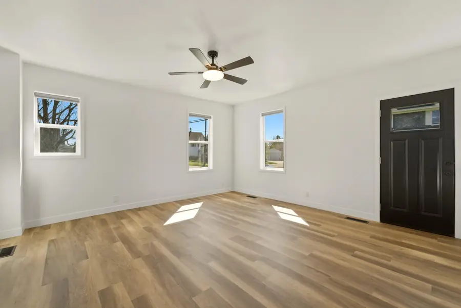 801 Ohio Street, La Porte, IN 46350 - #3