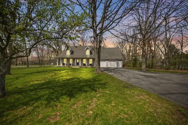 9642 W 1100 N, DeMotte, IN 46310