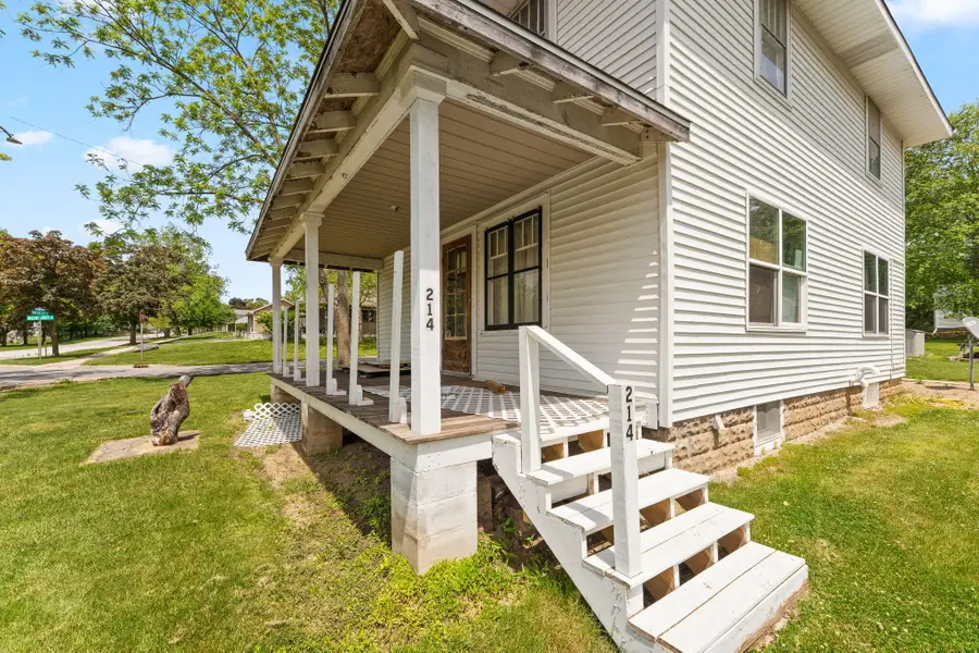 214 Center Street, Valparaiso, IN 46385 - #2