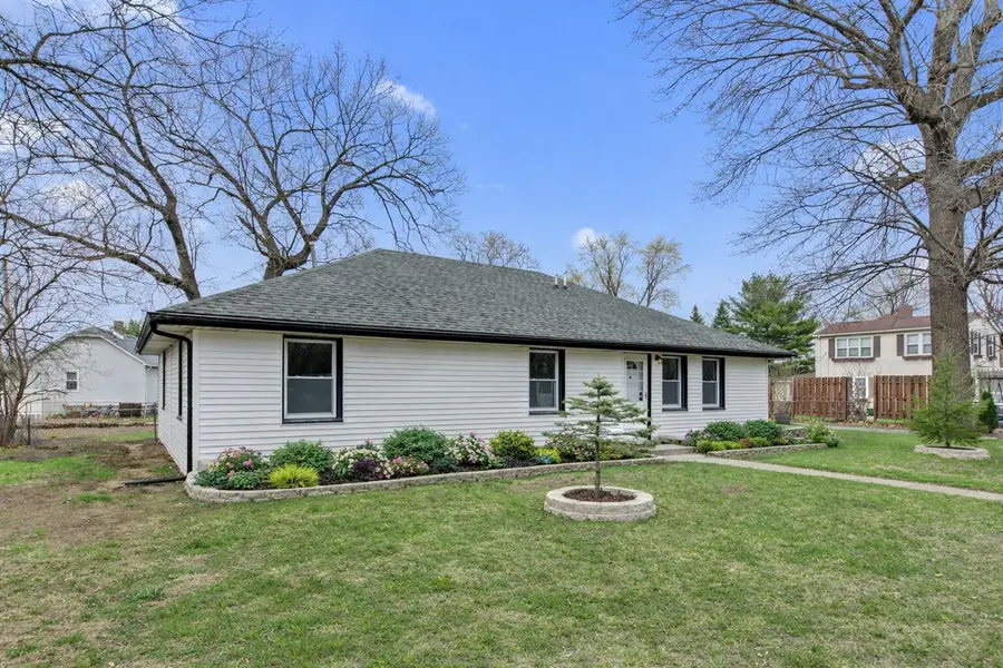 208 E Avenue A, Griffith, IN 46319 - #2