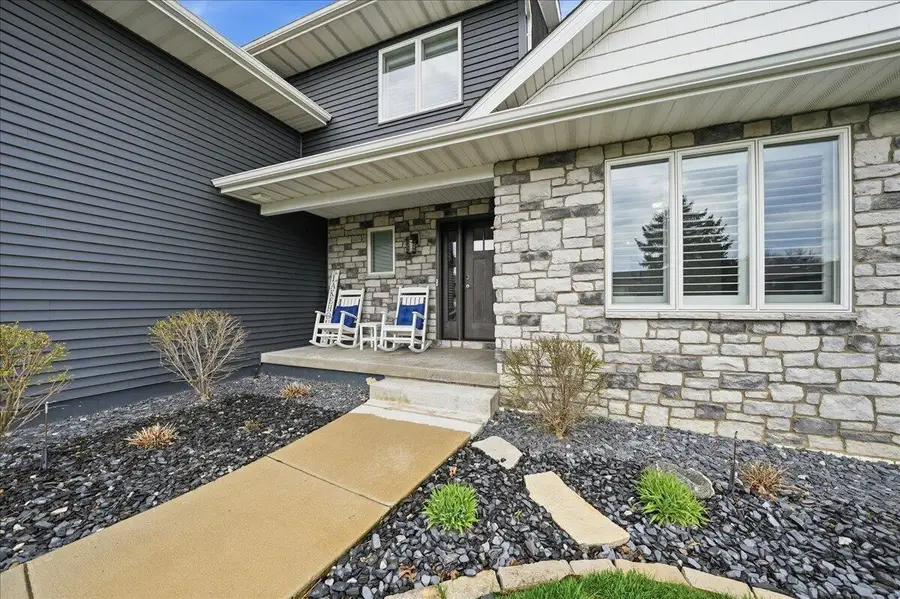 2501 E Lakeshore Drive, Crown Point, IN 46307 - #2