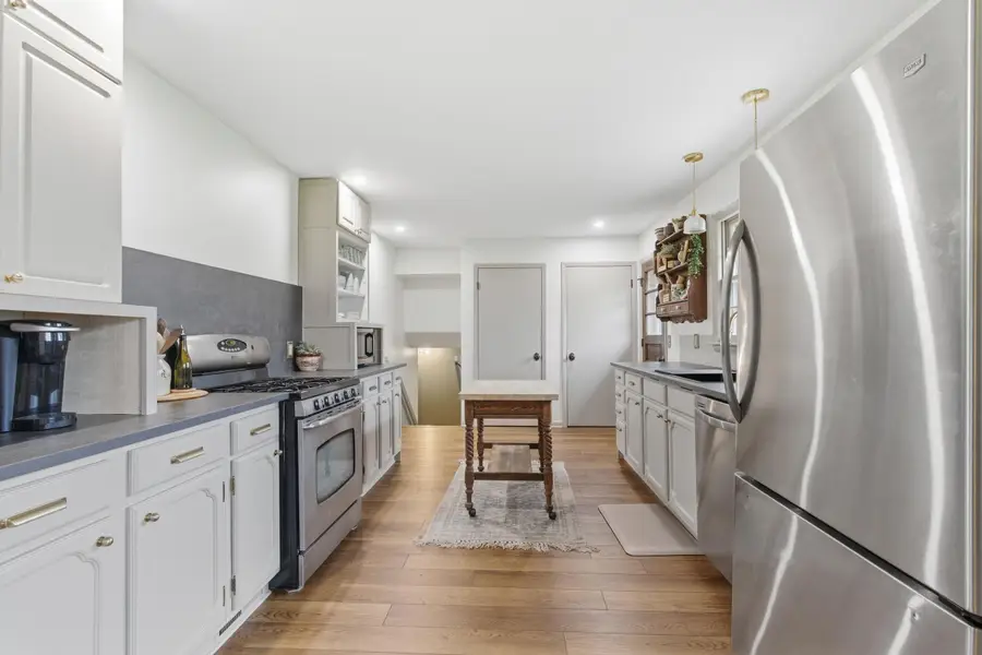 715 3rd Avenue Nw, Demotte, IN 46310 - #2