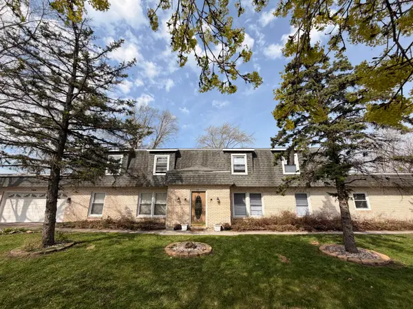 7932-7934 Whitcomb Street, Merrillville, IN 46410