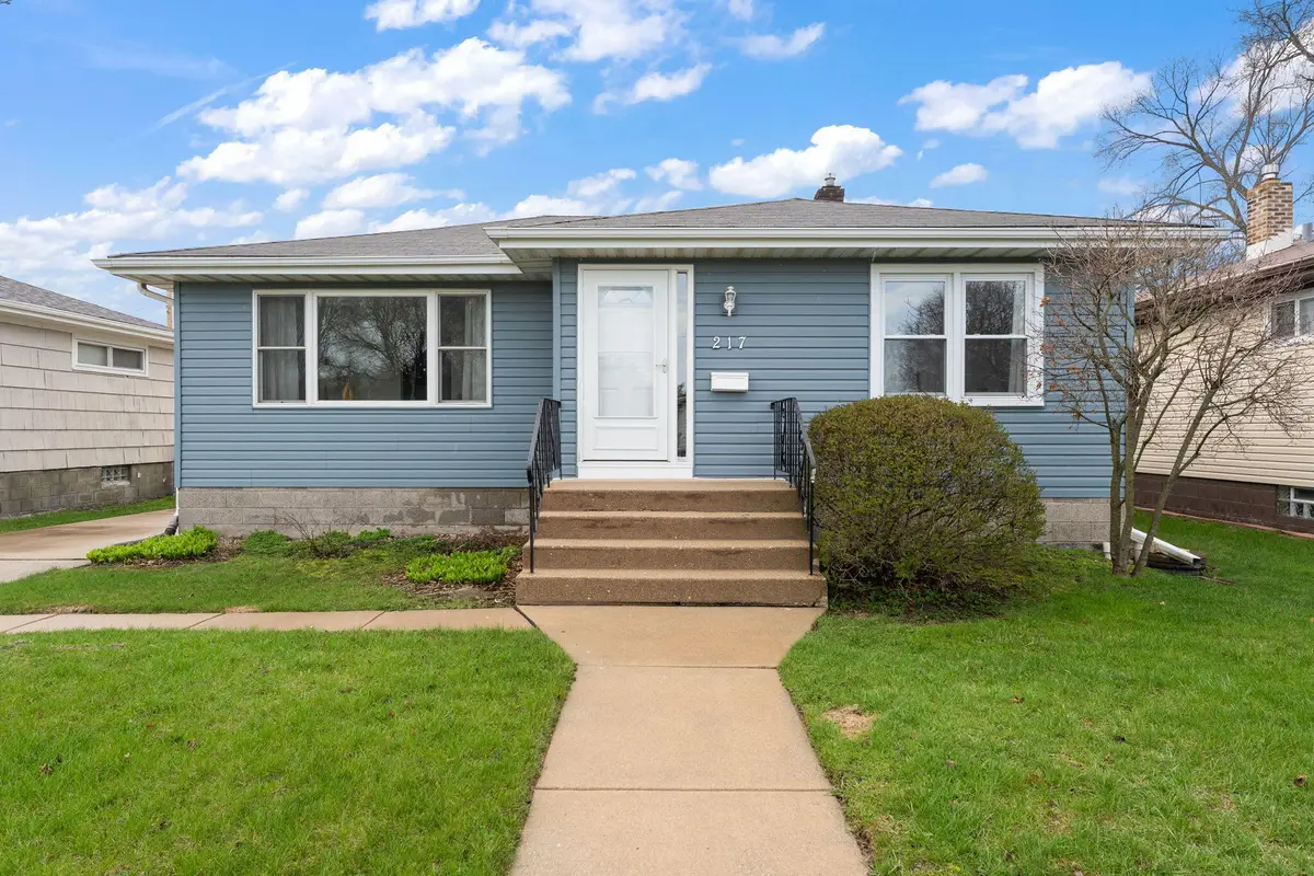 217 W 40th Place, Griffith, IN 46319 - #1