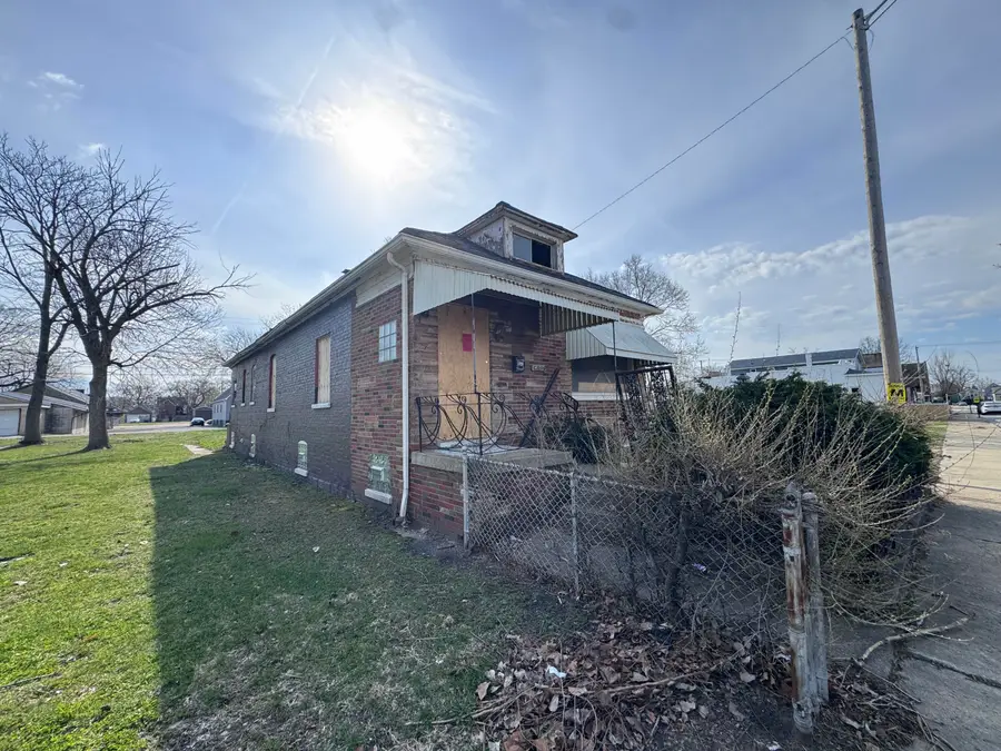 4833 Mccook Avenue, East Chicago, IN 46312 - #2