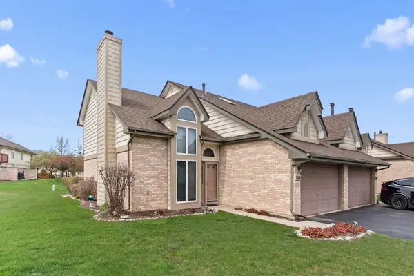 1361 W 94th Court, Crown Point, IN 46307