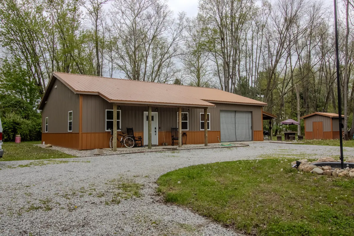 118 E Whipple Road, Winamac, IN 46996 - #1