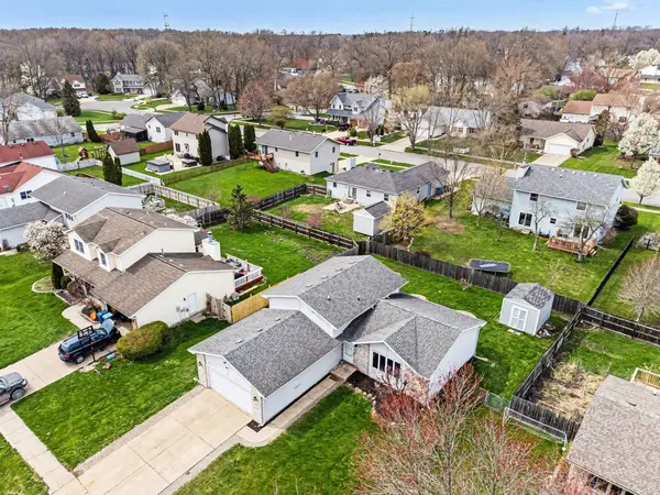 1412 Essex Drive, Chesterton, IN 46304