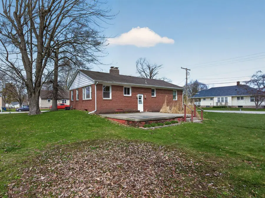 701 S Rose Avenue, Kouts, IN 46347 - #2