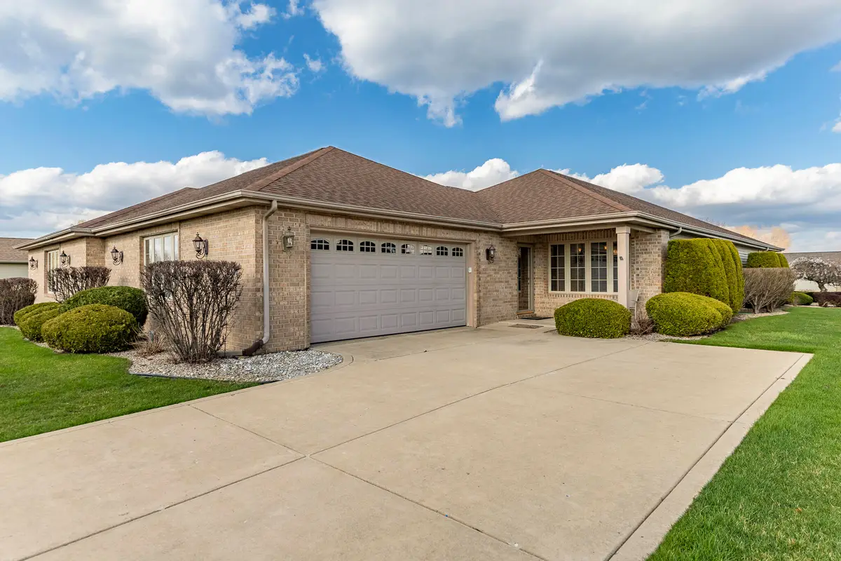 9841 Hart Street, Saint John, IN 46373 - #1