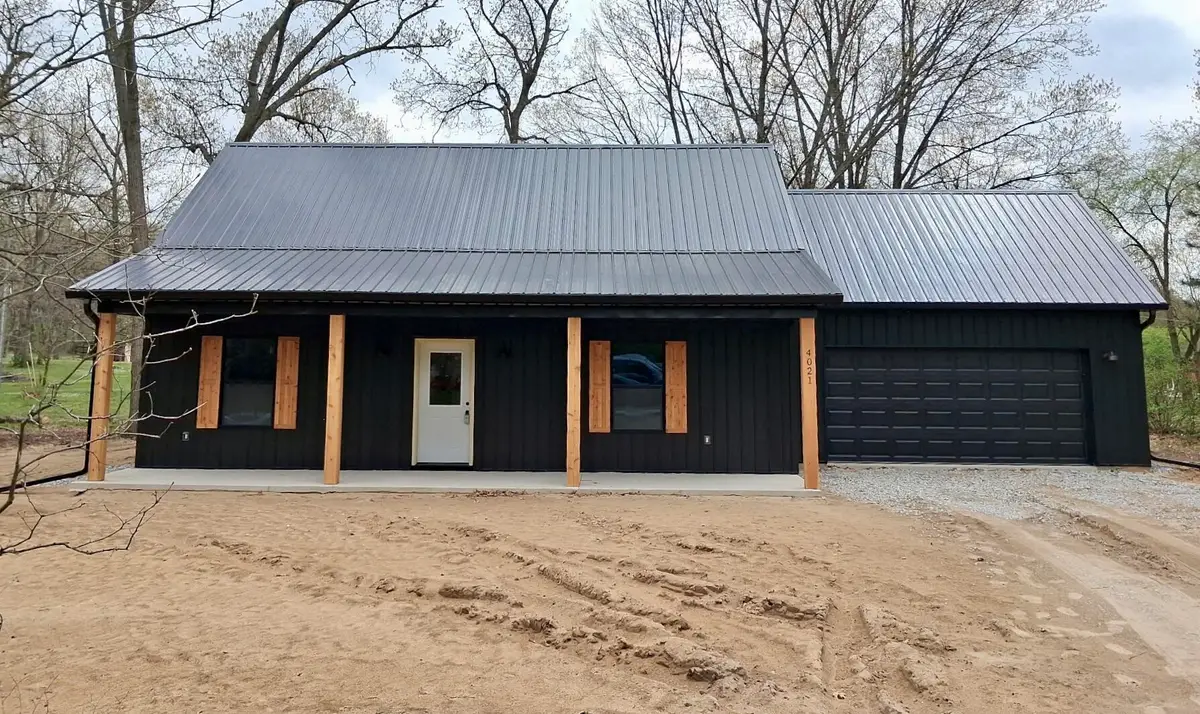 4021 E Porter Street, Demotte, IN 46310 - #1