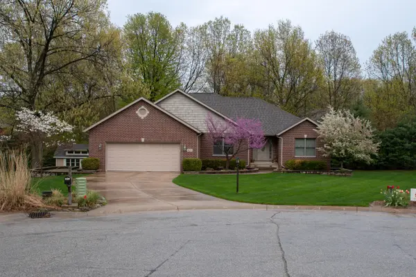 4650 W Merlot Court, La Porte, IN 46350