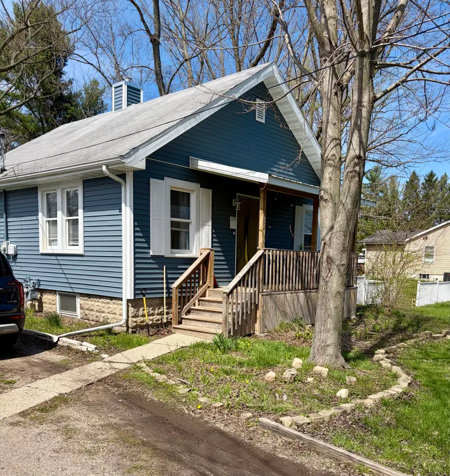 102 Leeds Avenue, Michigan City, IN 46360 - #2