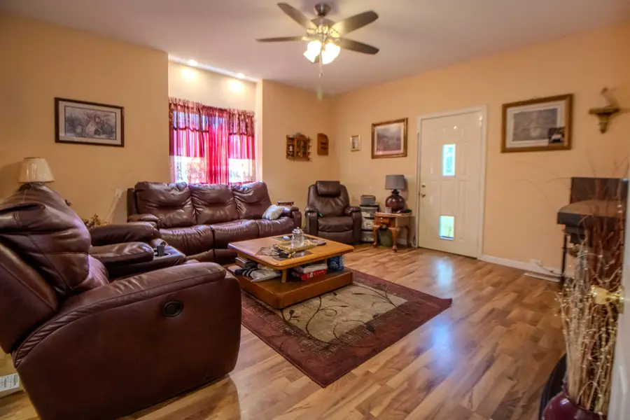 207 W Lake Street, Knox, IN 46534 - #2