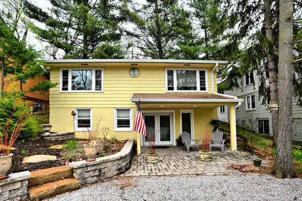 31 S Lake Shore County Road, Beverly Shores, IN 46301