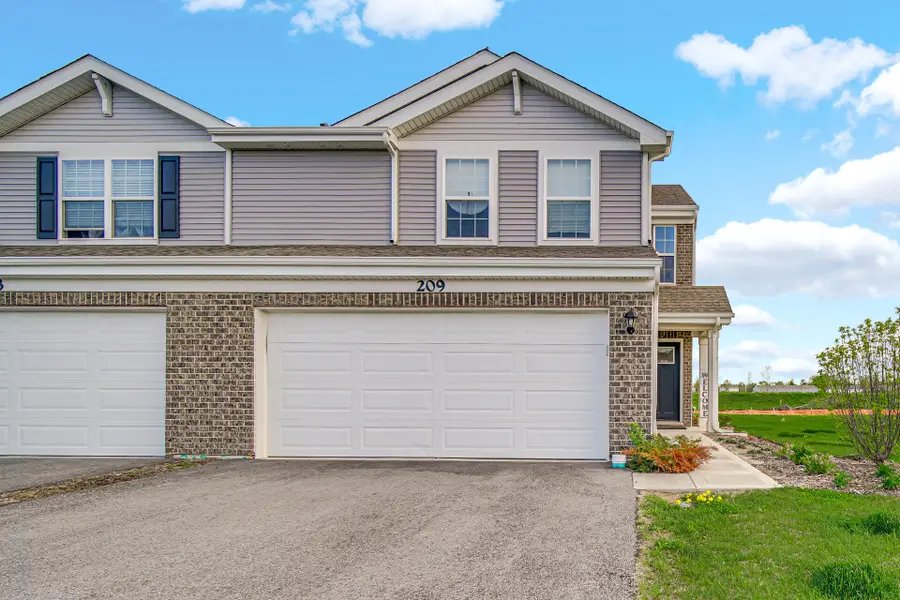 209 Aviana Avenue, Hobart, IN 46342 - #2