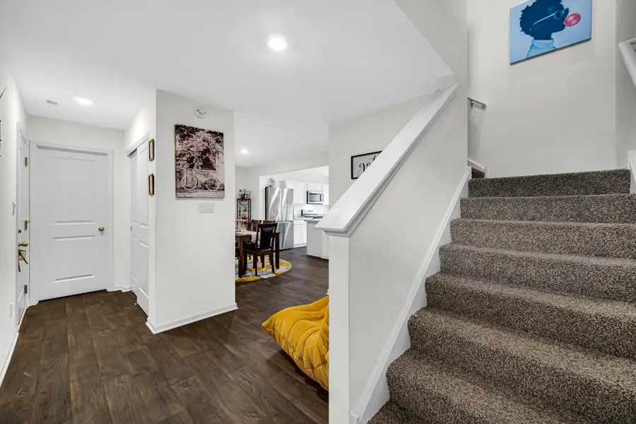 209 Aviana Avenue, Hobart, IN 46342 - #3