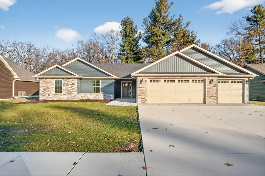 1611 Elderberry Street Se, Demotte, IN 46310 - #2