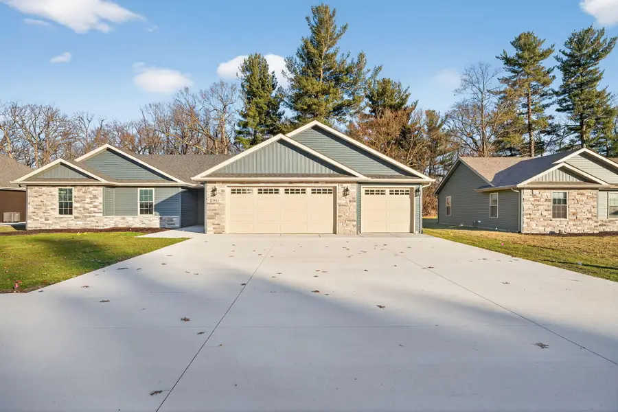 1611 Elderberry Street Se, Demotte, IN 46310 - #3