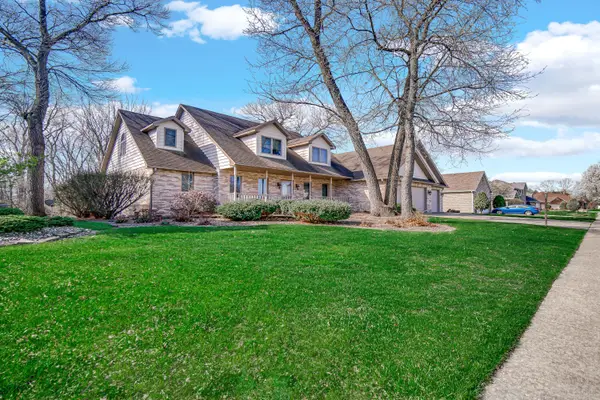 2068 Ramblewood Drive, Highland, IN 46322