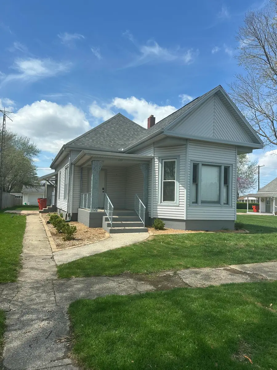 122 N Monon Avenue, Francesville, IN 47946 - #2