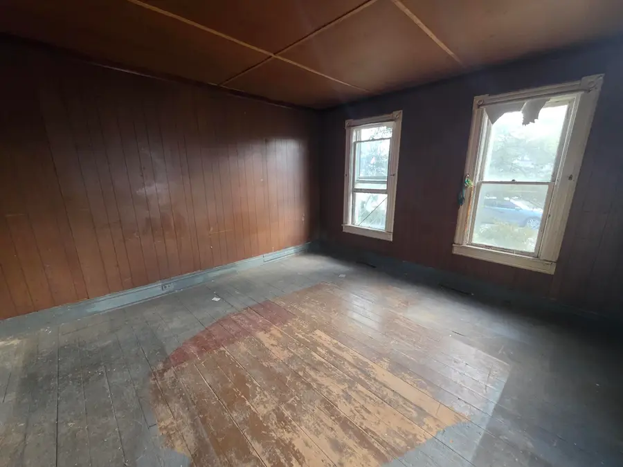 219 Grant Avenue, Michigan City, IN 46360 - #3