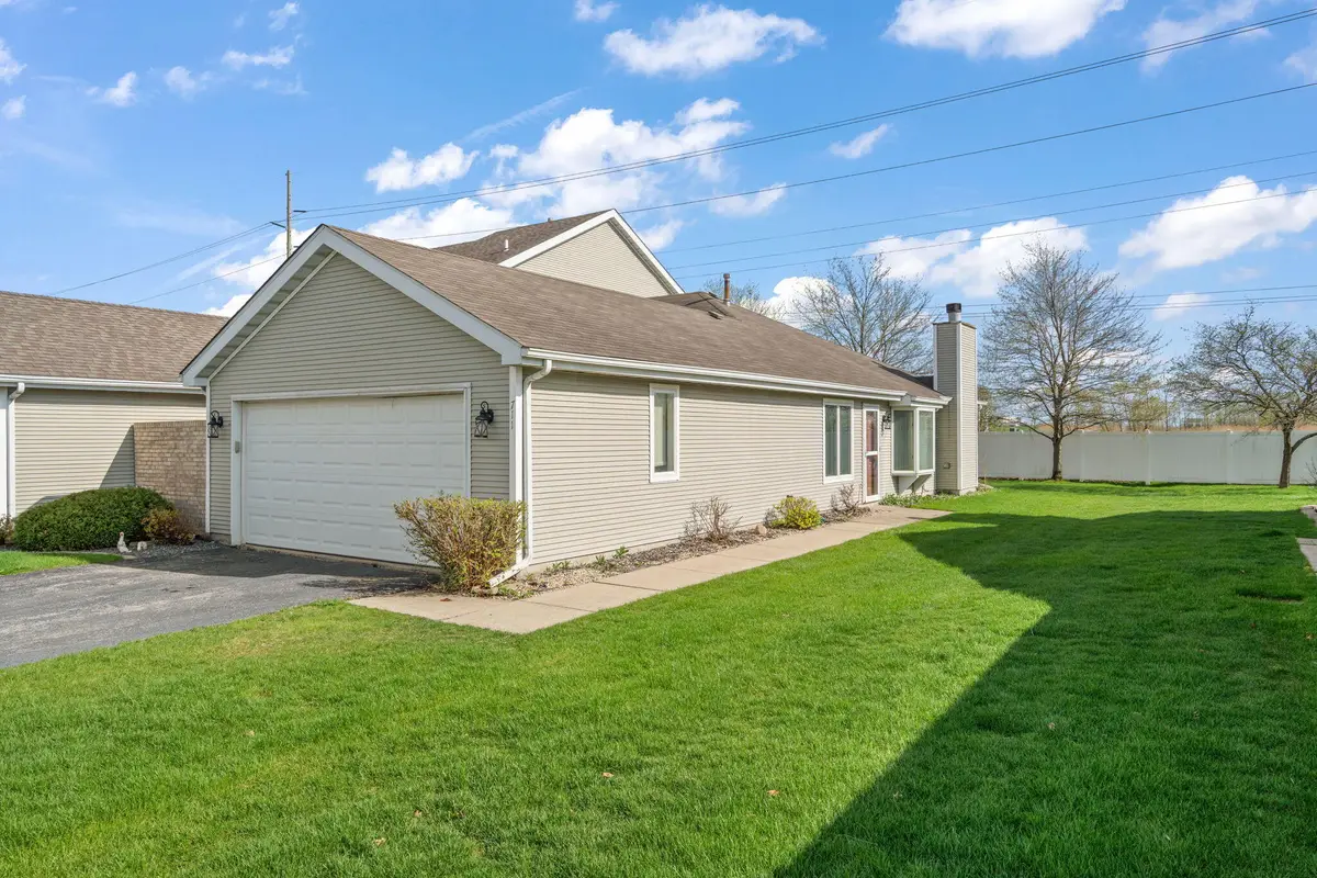 711 E 92nd Place, Merrillville, IN 46410 - #1