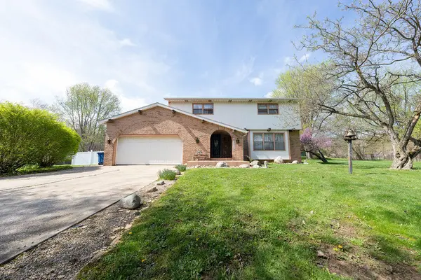 906 Honeysuckle Lane, La Porte, IN 46350