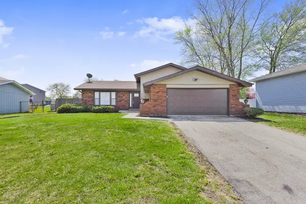 4019 W 76th Lane, Merrillville, IN 46410
