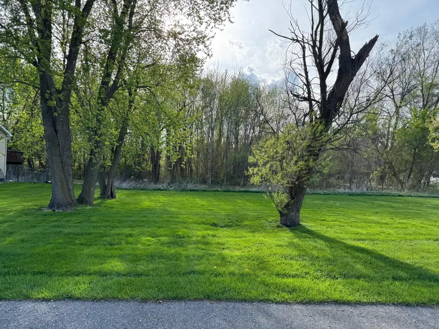 2200 Bl-s Parke, Lake Station, IN 46405 - #2